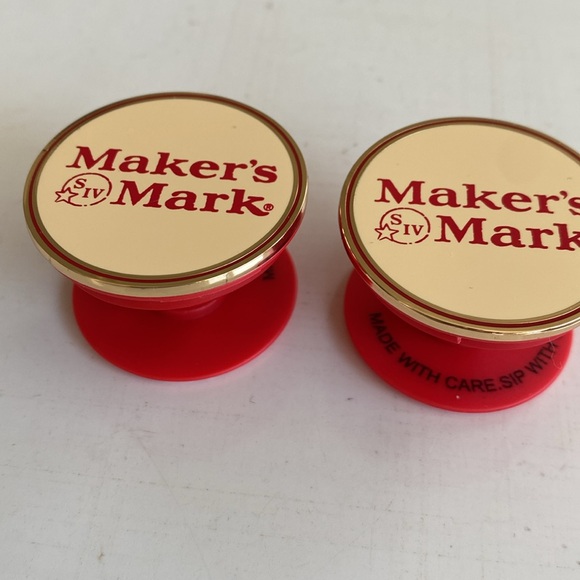 Maker’s Mark Whiskey Tote Bags Lot of 3 and Set of Cell Phone Popsockets - Picture 3 of 11